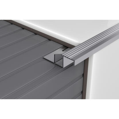 Lépcsőélvédő eloxált ezüst 11mm 2.5M